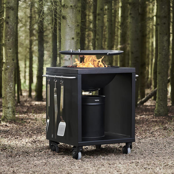 Outdoor ovens and grills