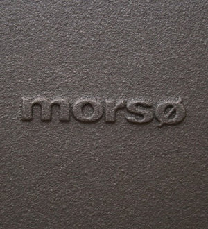 Morsø cast iron construction and embossed brand detail