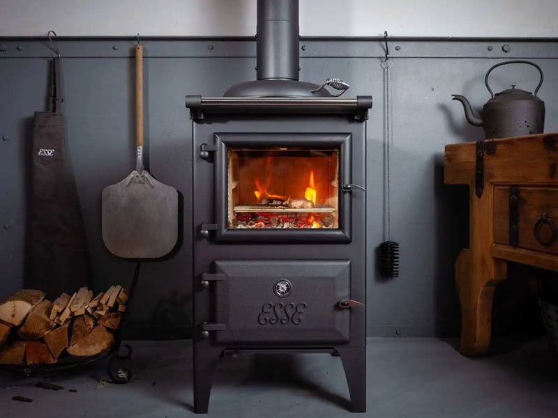 ESSE Bakeheart wood fired cook stove with oven and graduated hotplate